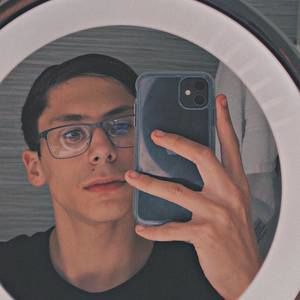 Meet your Posher, Elijah